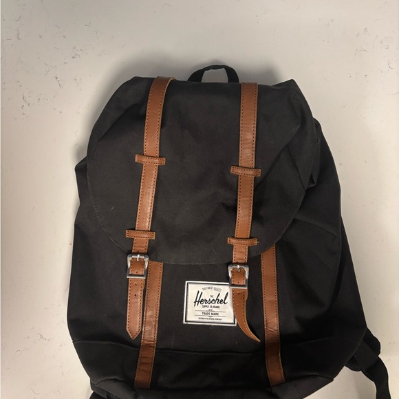 guess herschel heritage black and brownmen backpack Black/Tan – Waterboyz the ergonomically shaped shoulder straps are equipped with pleasantly soft padding Herschel Heritage Backpack – Mainland